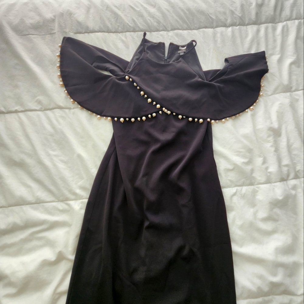 BASGLEY MISCHKA LONG GOWN SIZE 6